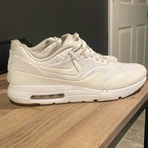 Nike Air Max One Triple White